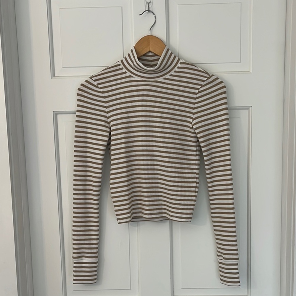 Striped Long-Sleeve Mock Neck Top - Beige & White